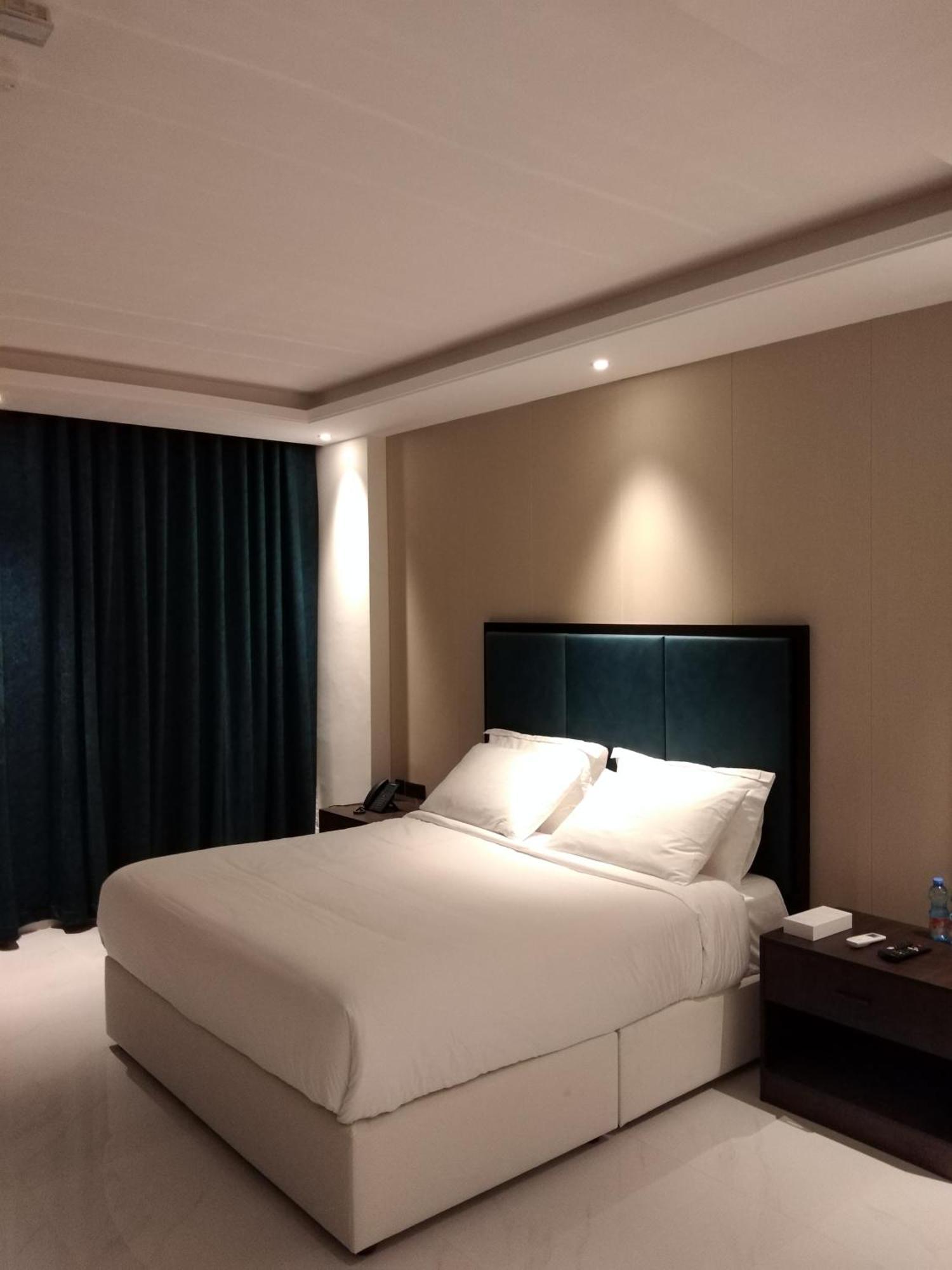 Nebula Hotel الدقم المظهر الخارجي الصورة