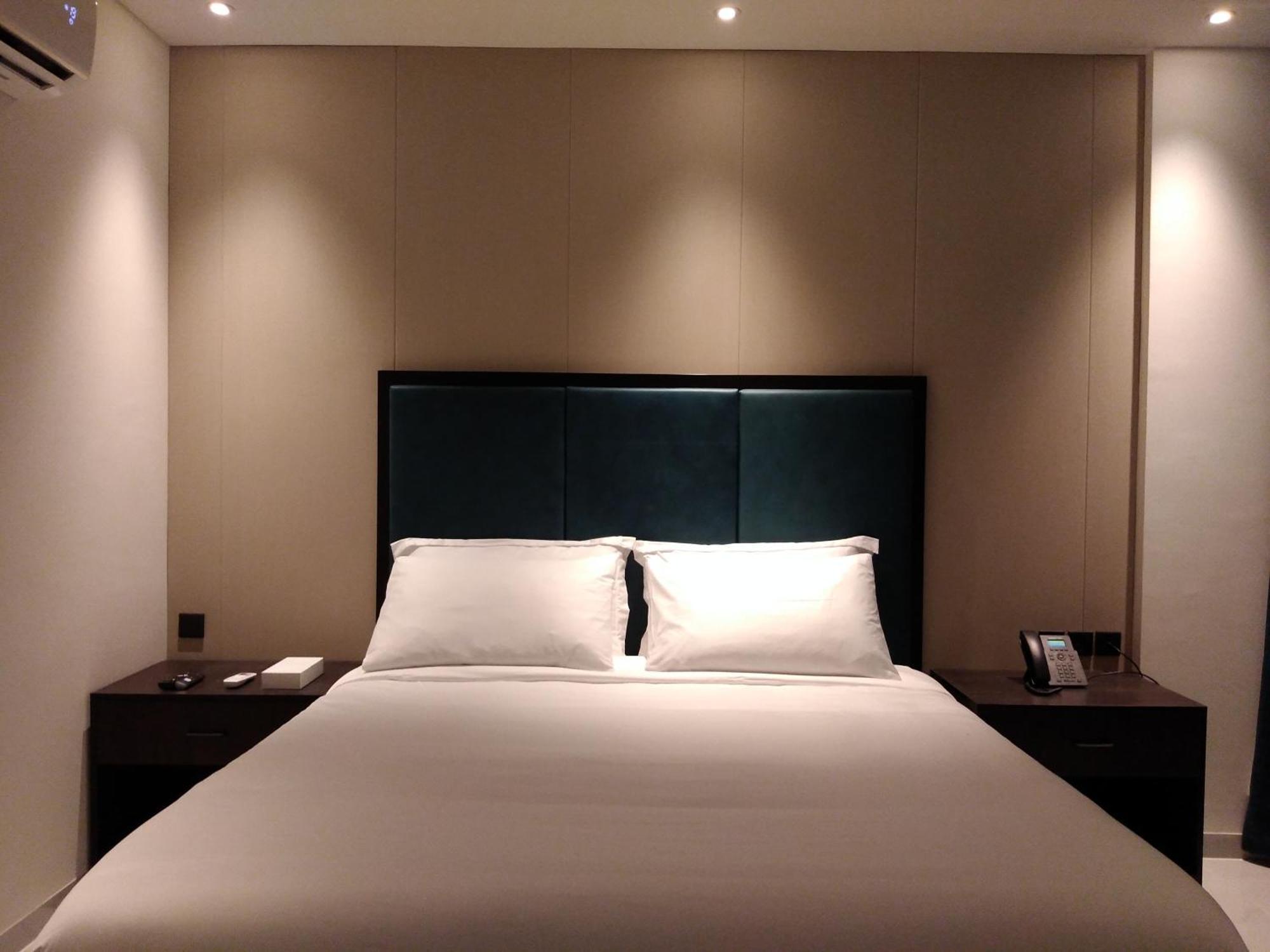 Nebula Hotel الدقم المظهر الخارجي الصورة